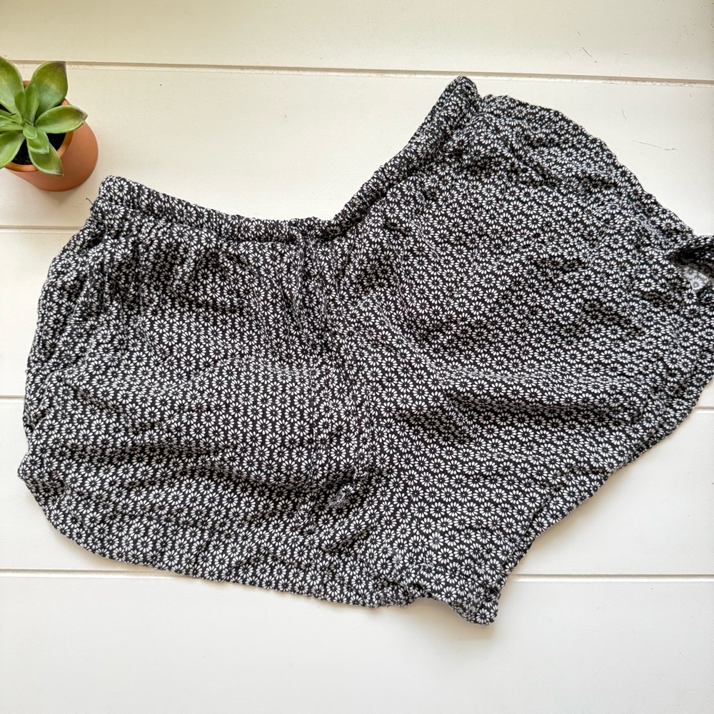 Brandy Melville Black and White Shorts